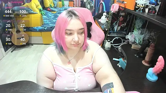 Softie Sofy online show from October 6, 2025, 11:16 pm