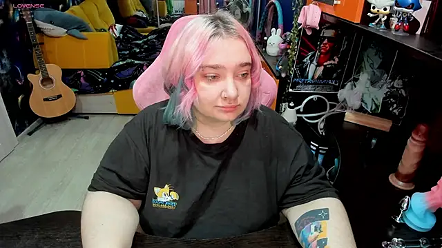 Softie Sofy online show from September 20, 2025, 2:16 am