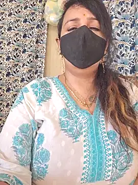 cute-tanvi online show from September 23, 2025, 1:56 am