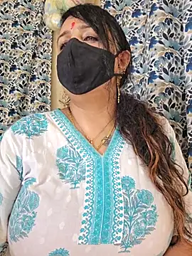 cute-tanvi online show from September 22, 2025, 2:39 am