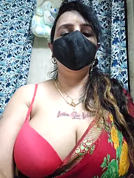 cute-tanvi online show from September 29, 2025, 12:17 am