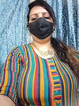 cute-tanvi online show from March 21, 2025, 1:13 am