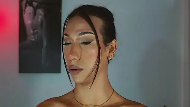 Kenisha Sweet online show from November 16, 2025, 4:56 pm