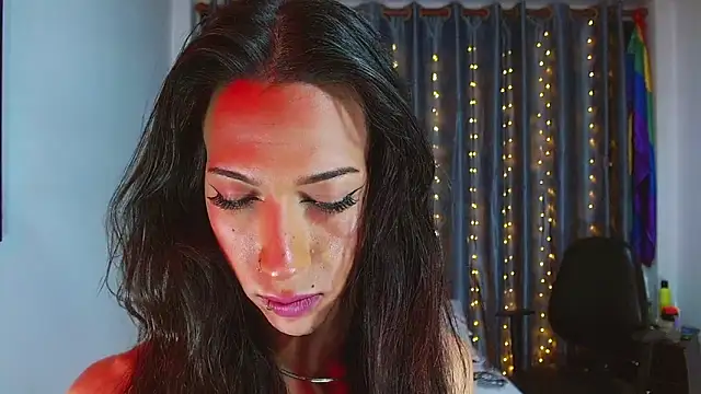 Kenisha Sweet online show from March 13, 2026, 1:54 am