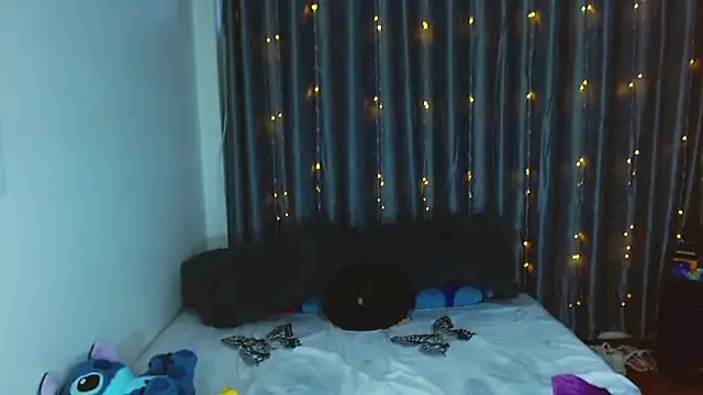 Kenisha Sweet online show from April 3, 2026, 10:49 pm