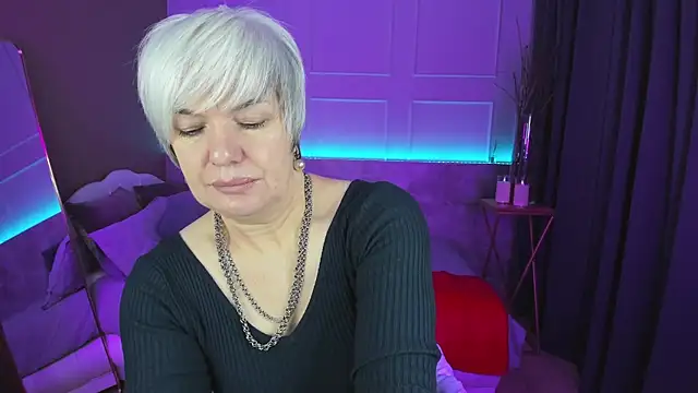 CarmenSoft online show from March 15, 2025, 8:32 pm