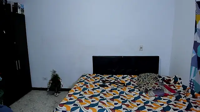 Snapshot of ares_sexxx chatting on January 6, 2026, 7:01 am ares sexxx online show from January 6, 2026, 7:01 am