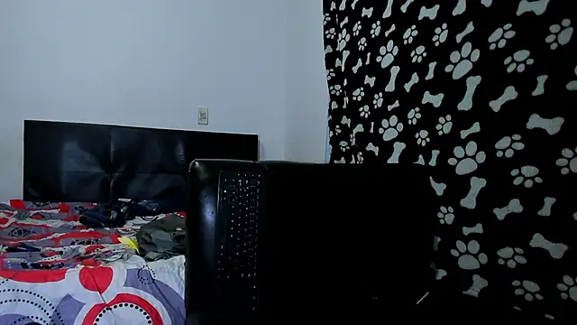 Snapshot of ares_sexxx chatting on December 22, 2025, 2:11 am ares sexxx online show from December 22, 2025, 2:11 am