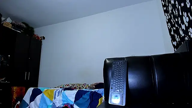 ares sexxx online show from November 6, 2025, 2:15 am