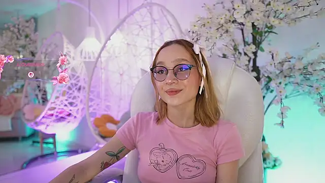 DalahiaRush online show from September 17, 2025, 7:05 pm