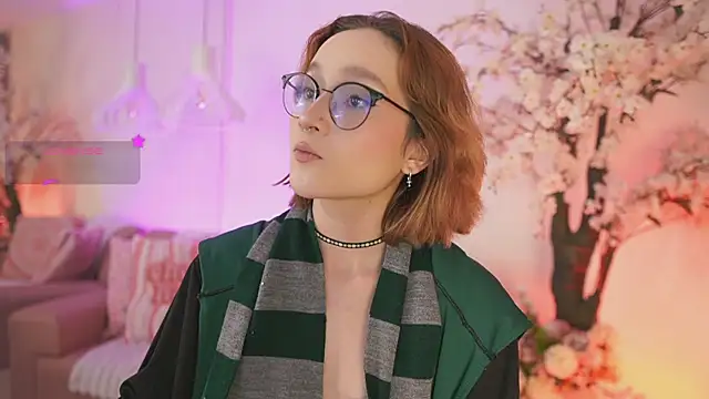 DalahiaRush online show from November 11, 2025, 6:36 pm