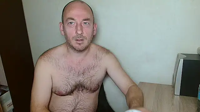 Johan   Barker online show from November 30, 2025, 11:44 am