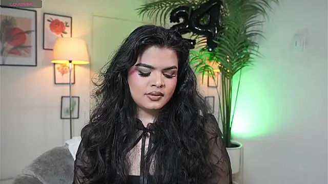 artechloe online show from October 29, 2025, 11:47 pm