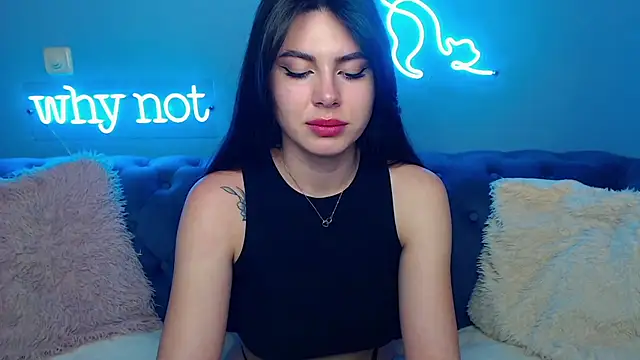 ViollinaLove online show from March 17, 2025, 10:06 am