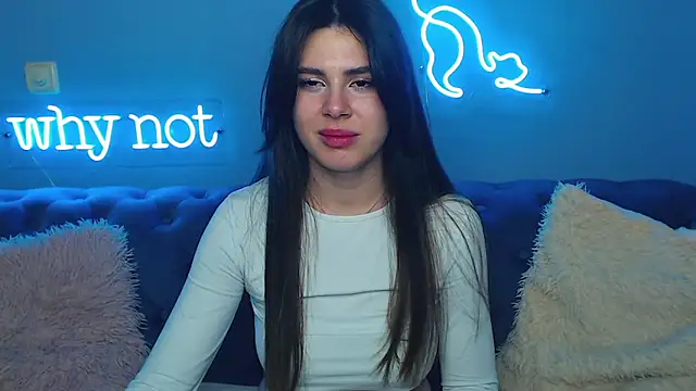 ViollinaLove online show from March 22, 2025, 5:52 pm