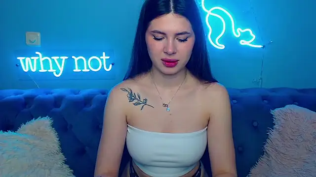 ViollinaLove online show from March 7, 2026, 5:47 am