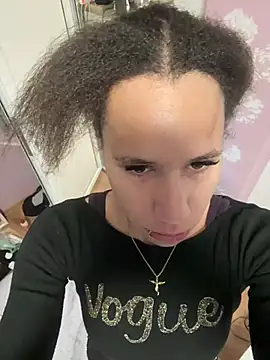 Snapshot of AaliyahHarris chatting on March 1, 2025, 6:00 pm AaliyahHarris online show from March 1, 2025, 6:00 pm