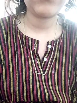 Snapshot of Lavanya_Shah chatting on March 18, 2025, 5:45 am Lavanya Shah online show from March 18, 2025, 5:45 am