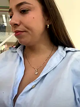 Snapshot of Hall_16 chatting on October 2, 2025, 9:29 pm Hall 16 online show from October 2, 2025, 9:29 pm