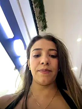 Snapshot of Hall_16 chatting on October 7, 2025, 9:05 pm Hall 16 online show from October 7, 2025, 9:05 pm