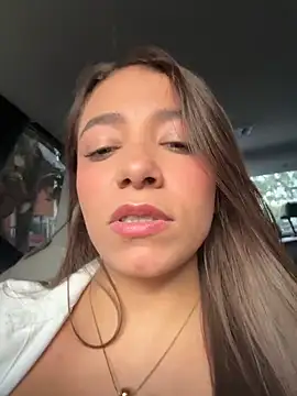 Snapshot of Hall_16 chatting on December 17, 2025, 8:58 pm Hall 16 online show from December 17, 2025, 8:58 pm