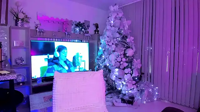 Snapshot of Catalina_Goddess chatting on December 7, 2024, 2:58 am Catalina Goddess online show from December 7, 2024, 2:58 am