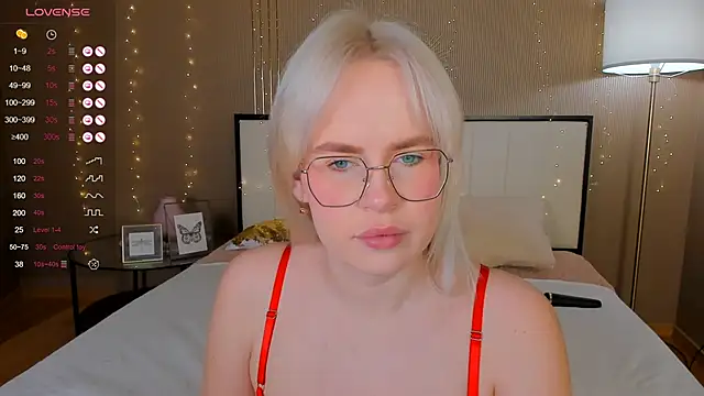 bellatip online show from October 20, 2025, 12:45 am