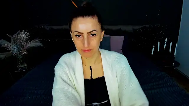 Rebecca Diamond online show from February 10, 2026, 6:56 am