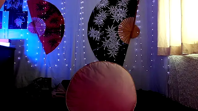 Snapshot of GamerGirlRoxyAndLee chatting on June 26, 2026, 8:03 pm GamerGirlRoxyAndLee online show from June 26, 2026, 8:03 pm