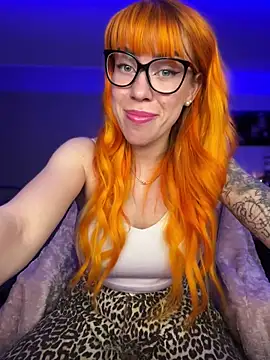 Pia July  online show from January 16, 2025, 9:08 pm