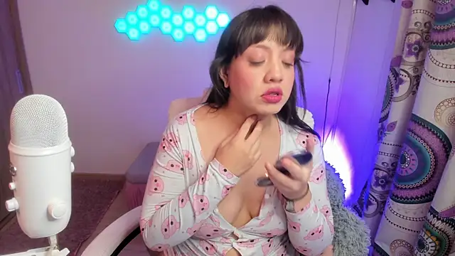 sophia grants online show from September 29, 2025, 5:14 am