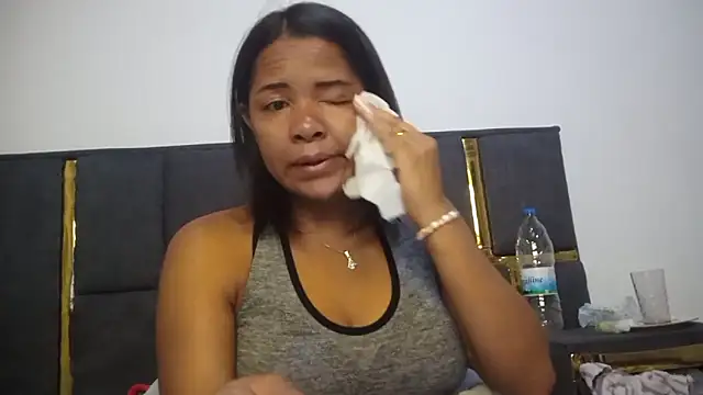 aleixane online show from November 15, 2025, 11:20 pm