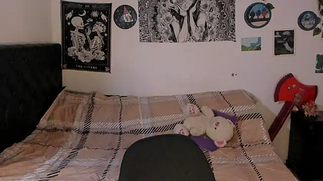 Mary Rosse1 online show from September 24, 2025, 6:25 pm