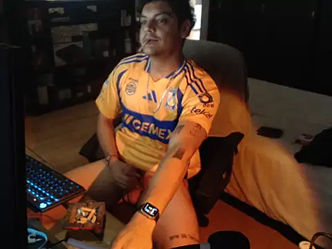 Snapshot of GruesoMexico chatting on July 11, 2026, 8:31 pm GruesoMexico online show from July 11, 2026, 8:31 pm