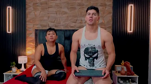 Snapshot of FelipeAndMarcello3 chatting on September 9, 2025, 2:26 pm FelipeAndMarcello3 online show from September 9, 2025, 2:26 pm