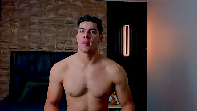 Snapshot of FelipeAndMarcello3 chatting on October 18, 2025, 8:11 pm FelipeAndMarcello3 online show from October 18, 2025, 8:11 pm