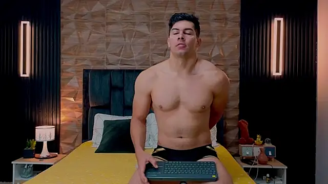 Snapshot of FelipeAndMarcello3 chatting on September 17, 2025, 2:08 pm FelipeAndMarcello3 online show from September 17, 2025, 2:08 pm