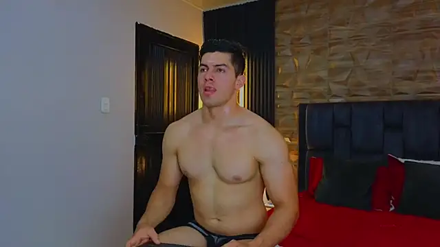 Snapshot of FelipeAndMarcello3 chatting on March 22, 2025, 7:53 pm FelipeAndMarcello3 online show from March 22, 2025, 7:53 pm