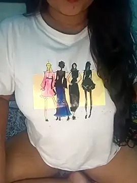 Sweet-Berry online show from October 4, 2025, 7:59 pm