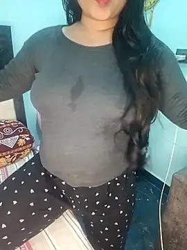 Sweet-Berry online show from November 21, 2025, 5:34 pm