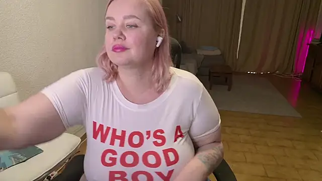 MargotGrey online show from February 4, 2026, 1:06 pm