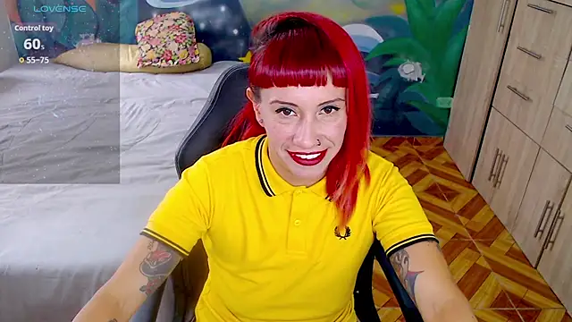 Eimy lorens online show from June 1, 2026, 7:24 pm