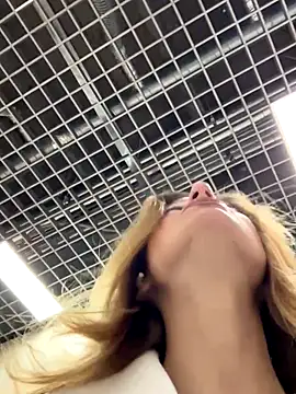 -AngelAri- online show from October 16, 2025, 6:05 pm