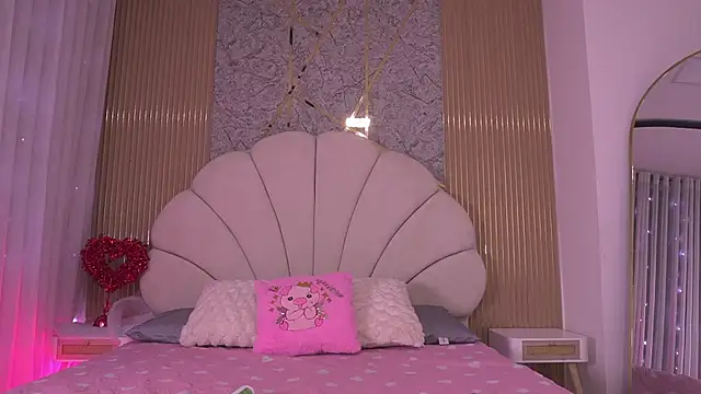 mssburbuja online show from March 10, 2026, 3:10 am