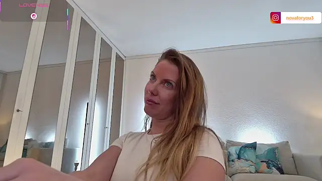 Snapshot of novaforyou1 chatting on October 8, 2025, 1:23 pm novaforyou1 online show from October 8, 2025, 1:23 pm