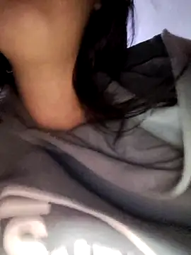 Haru Queenn online show from March 22, 2025, 2:37 am