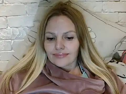 Snapshot of Angel_girllovemy chatting on November 30, 2025, 4:52 pm Angel girllovemy online show from November 30, 2025, 4:52 pm