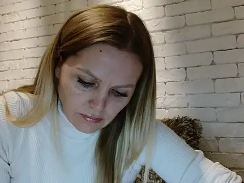 Snapshot of Angel_girllovemy chatting on January 13, 2026, 4:33 pm Angel girllovemy online show from January 13, 2026, 4:33 pm