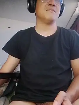 Mghty-cockl88 online show from February 8, 2026, 4:37 pm