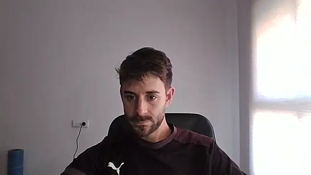 vargas90 online show from December 18, 2025, 12:31 pm